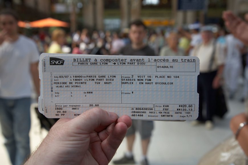 BILLET UNIQUE DANS LES TRANSPORTS EN FRANCE : UNE MESURE POUR AMELIORER LE QUOTIDIEN DES USAGERS ET LA TRANSITION ECOLOGIQUE